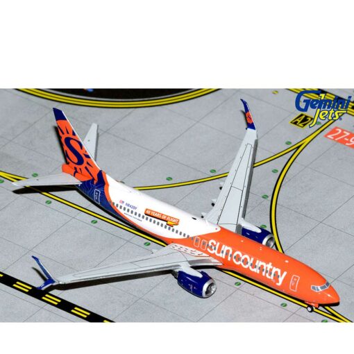 GeminiJets Sun Country Airlines 40 Years of Flight N842SY Boeing 737-800S Scale 1:400