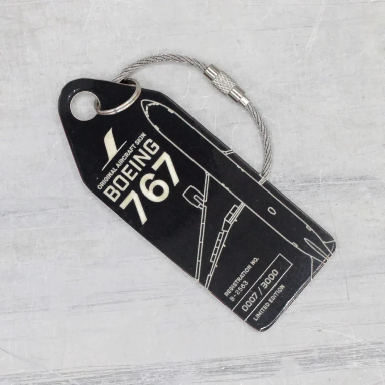 Aviationtag Shanghai Airlines Boeing 767 schwarz