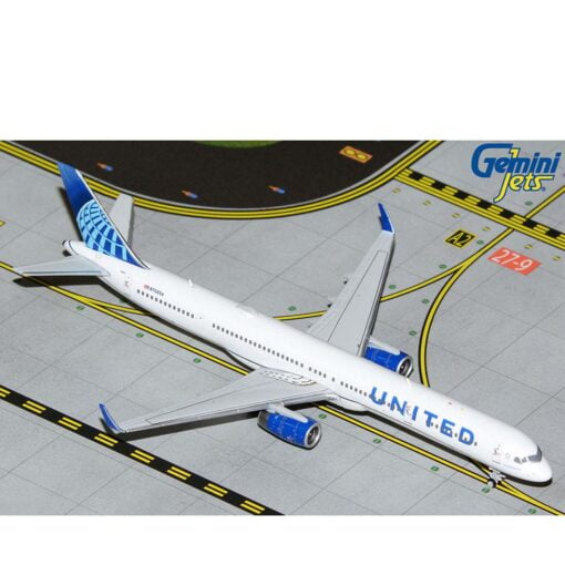 GeminiJets United Airlines 757-300W N75854 Maßstab 1:400