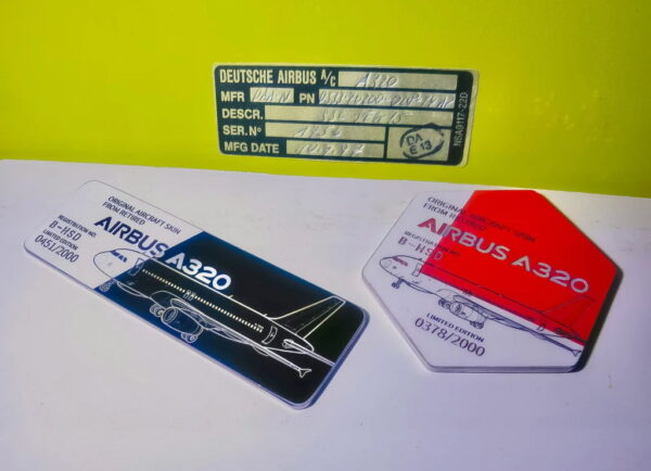 Airlinertags Dragonair A320 B-HSD
