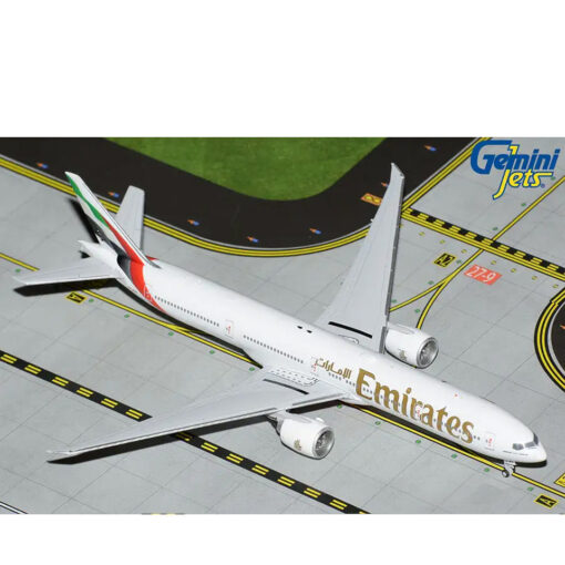 GeminiJets Emirates Boeing 777-300 A6-ENV