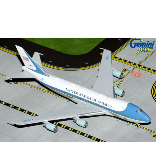 GeminiJets US Air Force Boeing 747-200 Air Force One 82-8000