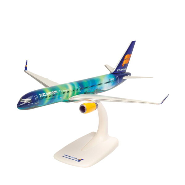 Herpa Snapfit Icelandair 757 TF-FIU 610735-001