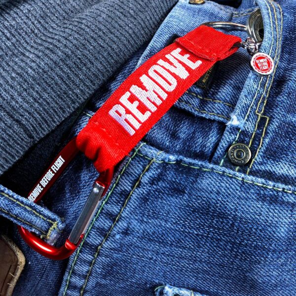 Remove Before Flight Karabiner Schlüsselanhänger rot