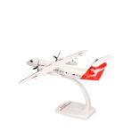 Herpa Wings Snapfit 1:100 QantasLink DHC-8-300 VH-TQZ 614221 – Bild 3