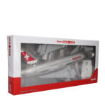 Herpa Wings Snapfit 1:200 Swiss International Air Lines Boeing 777-300ER HB-JNB 610698-001 – Bild 5