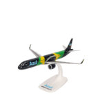 Herpa Wings Snapfit 1:200 Azul A321neo PR-YJE 613682