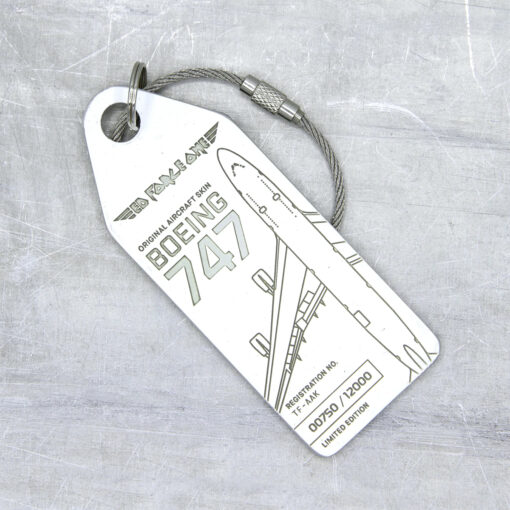 Aviationtag Air Atlanta Icelandic Boeing 747 TF-AAK weiß / Iron Maiden – Bild 2