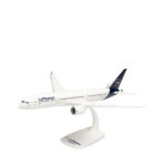 Herpa Wings Snapfit 1:200 Lufthansa Boeing 787-9 D-ABPA 613453