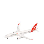 Herpa Wings 1:200 QantasLink A220-300 VH-X4B 573184 – Bild 3