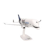 Herpa Wings Snapfit 1:200 Airbus Industries Beluga XL F-GXLO 613286-001 Vorbestellung – Bild 2