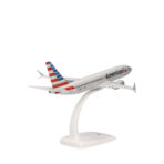 Herpa Wings Snapfit 1:200 American Airlines Boeing 737 Max 8 N306RC 614580 – Bild 4