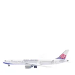 Aether Flugzeugmodell China Airlines Boeing 787-9 B-18811 CAL126109 1:500