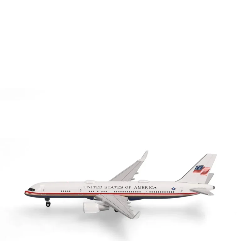 Herpa Boeing VC-32 Air Force Two U.S. Air Force 1st Airlift Squadron 1:500 539548