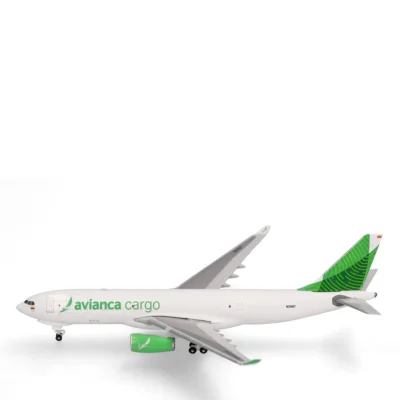 Herpa Avianca Cargo Airbus A330-200F Modellflugzeug 1:500 539562