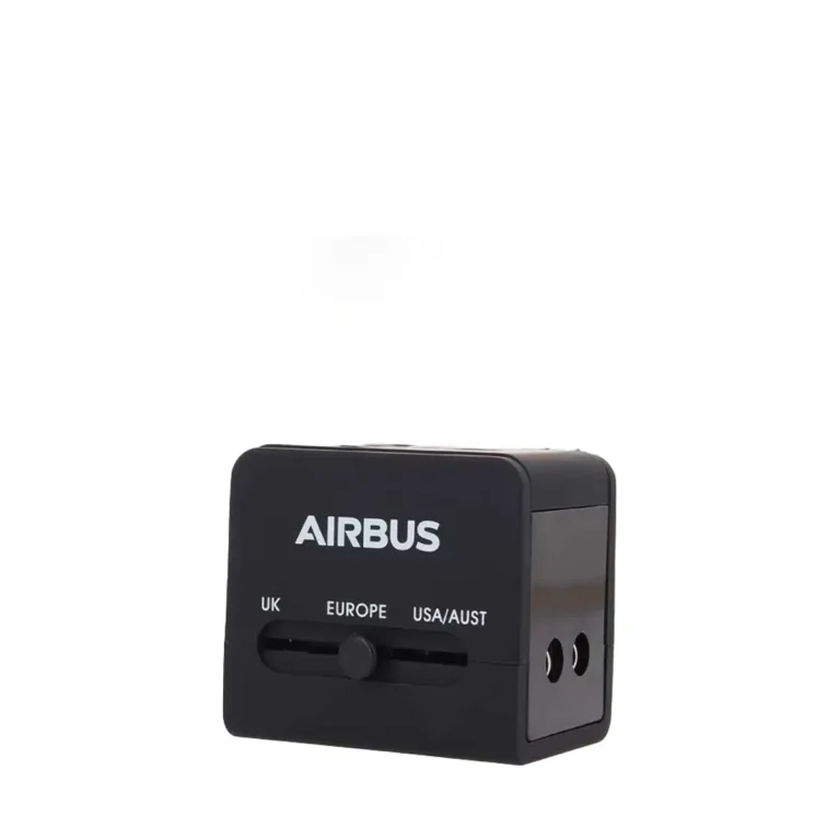 Airbus Internationaler Steckeradapter mit USB A1LE026