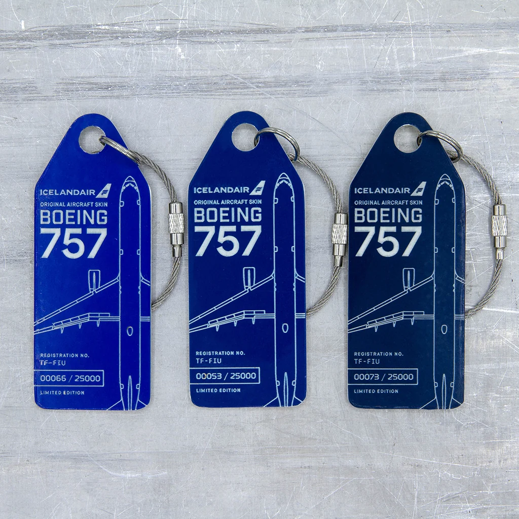 Aviationtag Icelandair Boeing 757 Hekla Aurora TF-FIU dunkelblau